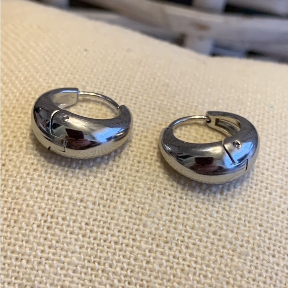 Jewelry - Huggie hoop earrings